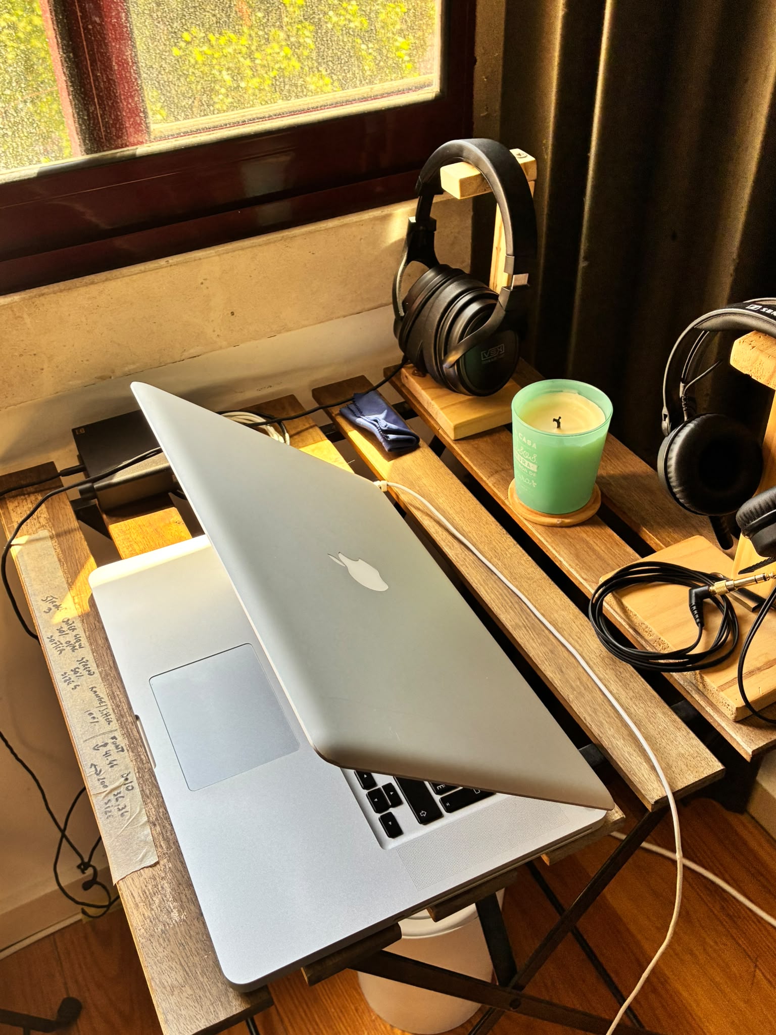 Pedro Goya monitor corner workflow