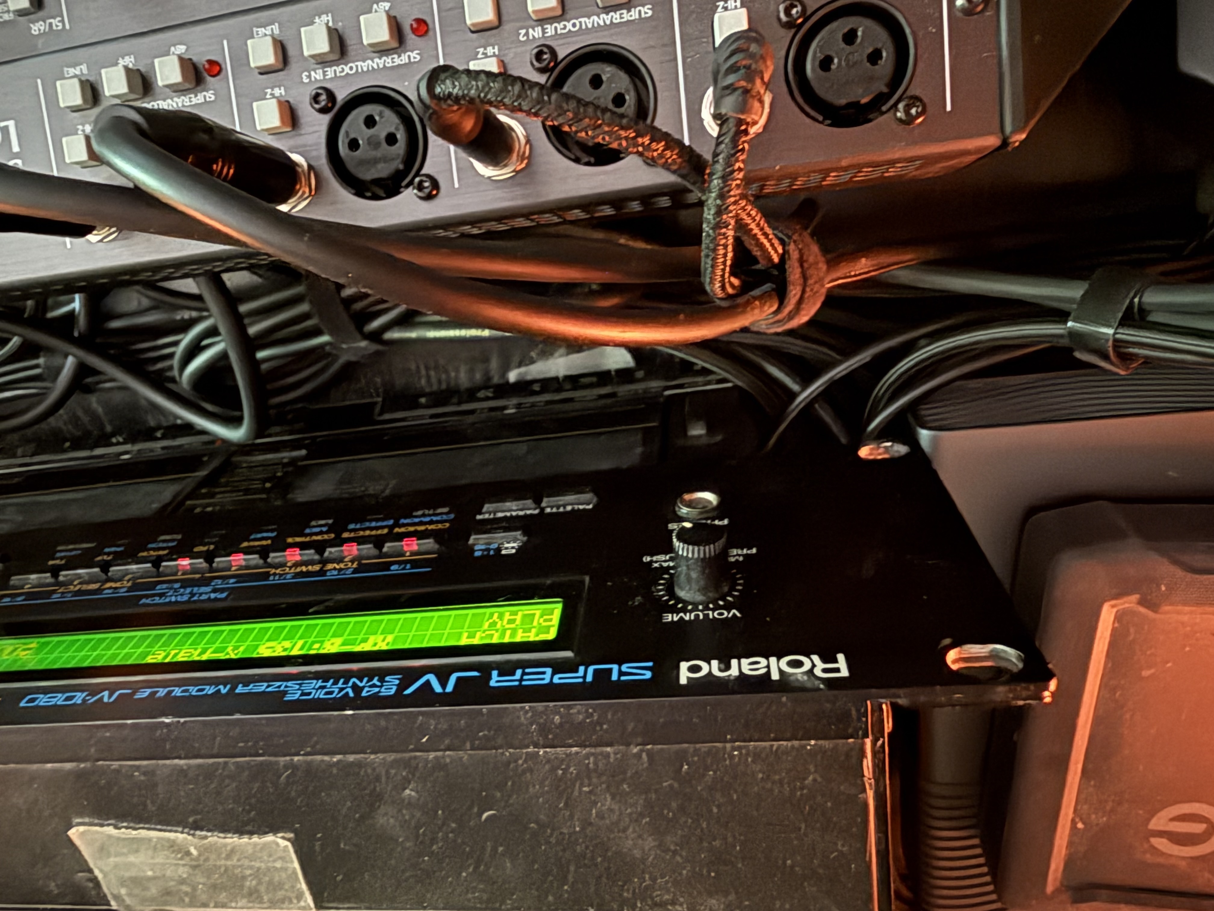 Titino studio equipment detail